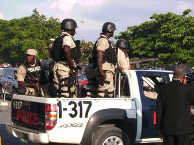 Arrestations et saisies d’armes à feu dans le cadre de plusieurs récentes opérations policières