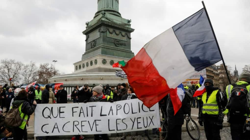 Gilets jaunes : mobilisés contre les violences policières, des heurts à Paris