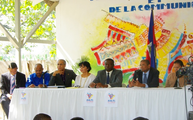 La mise sur pied d’un comité national pour le carnaval de 2012