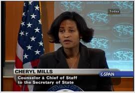 En visite en Haïti, Cheryl Mills insiste sur le respect de la démocratie