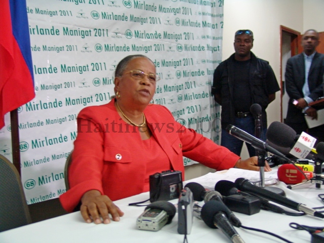 Mirlande Manigat appelle à la poursuite de l’enquête sur la nationalité du président Martelly