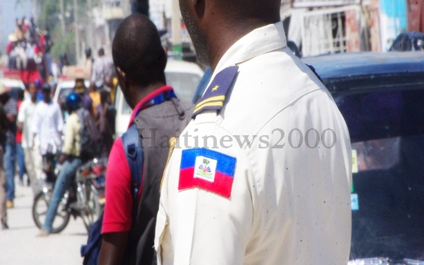 Comment donner un grade à un policier haïtien