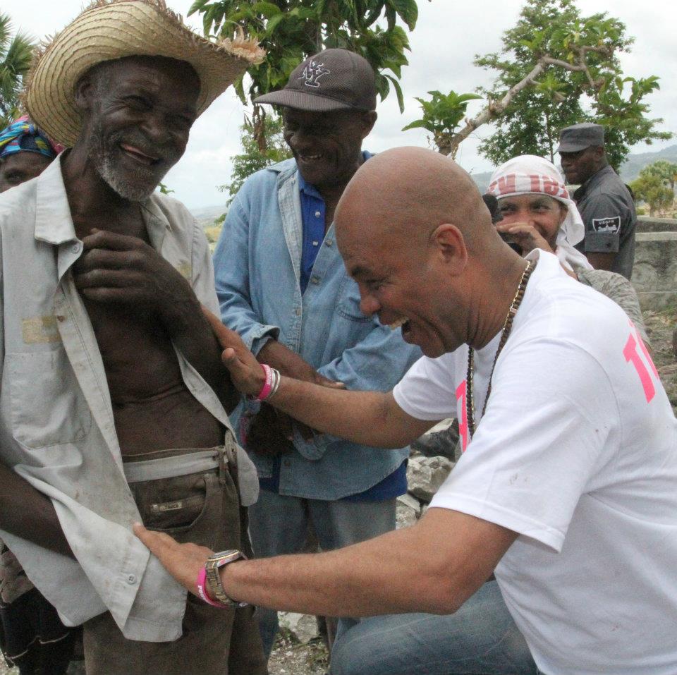 La population des Côtes-de-Fer ravie de la visite du Président Martelly