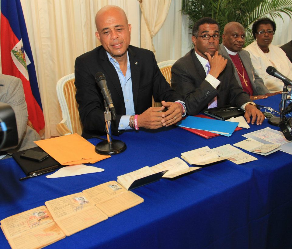 Les passeports de Michel Martelly remis à la commission d’enquête