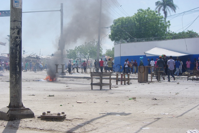 Le mouvement des policiers a paralysé les activités à Carrefour et dans d’autres zones de la capitale