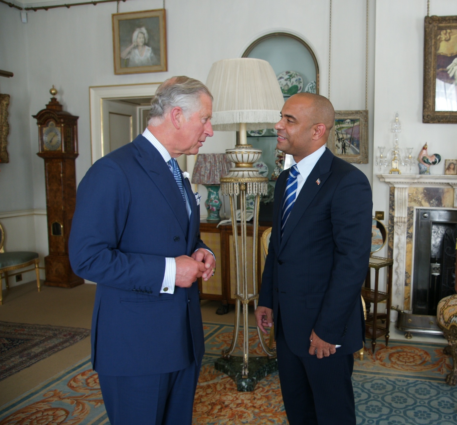 Rencontre historique entre Laurent Lamothe et sa Majesté le Prince Charles