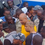 Michel Martelly et son Premier Ministre ont visité plusieurs bidonvilles après le passage de la tempête Isaac
