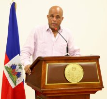 Michel Martelly accorde un nouveau délai de huit jours au pouvoir législatif pour désigner ses représentants au CEP