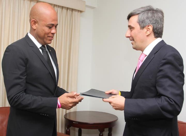 Le nouvel ambassadeur de l’Union Européenne en Haïti a remis ses lettres de créances au Président de la République