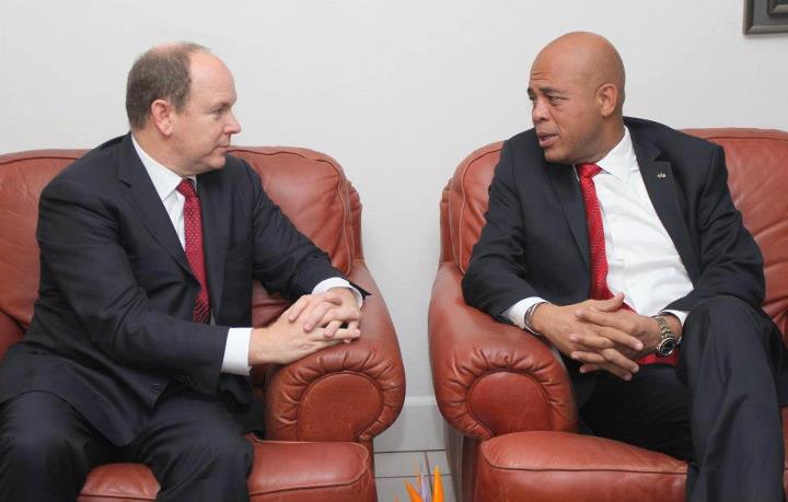 Le Prince Albert II et Michel Martelly discutent autour des projets de coopération dans les domaines de l’agriculture, de l’éducation…