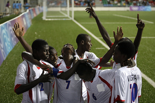 De jeunes footballeurs haïtiens de retour au pays après 1 an de formation au Brésil