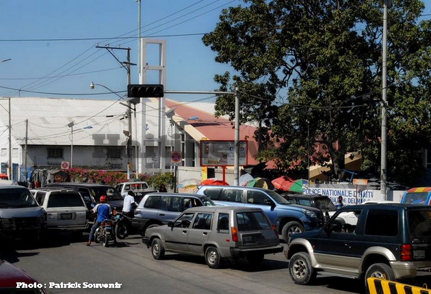 Haïti : Le non ou le mauvais fonctionnement des feux de circulation routière crée beaucoup d’embouteillage
