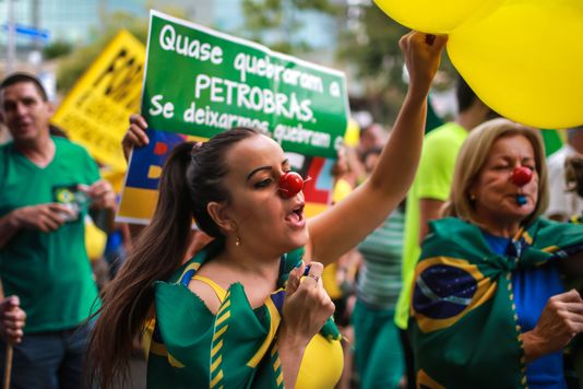 Une majorité de Brésiliens veut la destitution de Rousseff