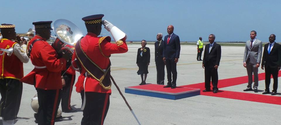 Olivier Martelly, victime d’une rumeur, accompagne le président à la Jamaïque