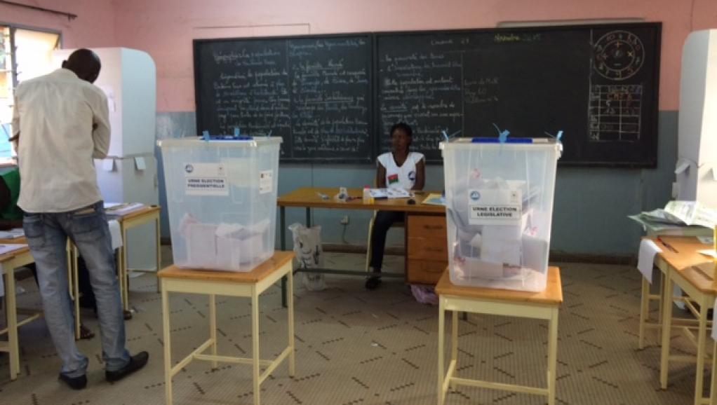 Burkina Faso: un vote dans le calme pour une présidentielle historique