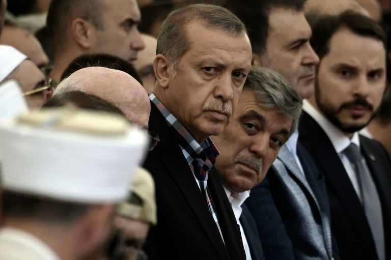 Erdogan espère voir la France «se débarrasser» de Macron «le plus tôt possible»