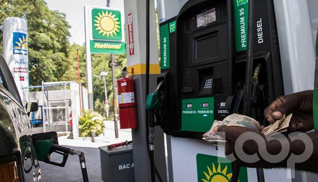 Chute du baril du pétrole à l’international, des syndicalistes invitent le gouvernement à revoir à la baisse les prix de l’essence à la pompe