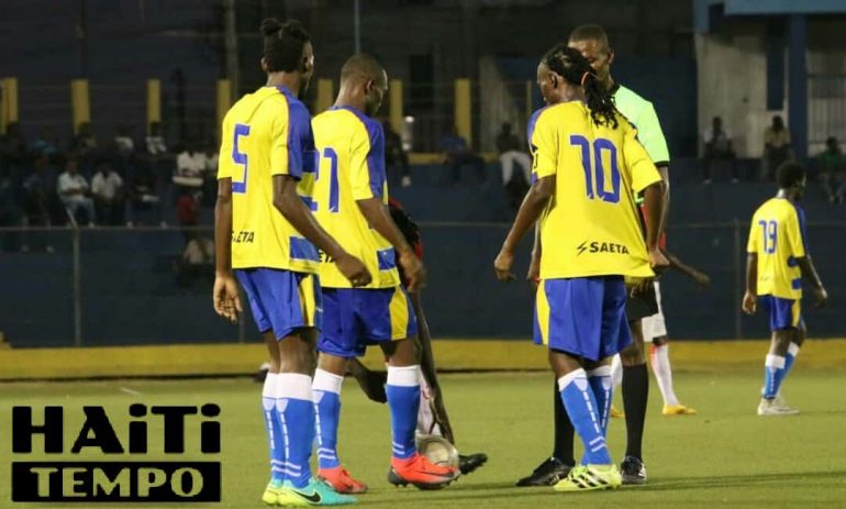 FOOTBALL: Racing Club Haïtien vs Violette AC, 1 but partout