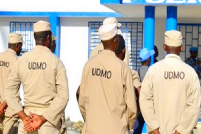 Un agent de l’UDMO affecté à la sécurité du sénateur Onondieu Louis arrêté parmi 4 individus pour une transaction bancaire suspecte