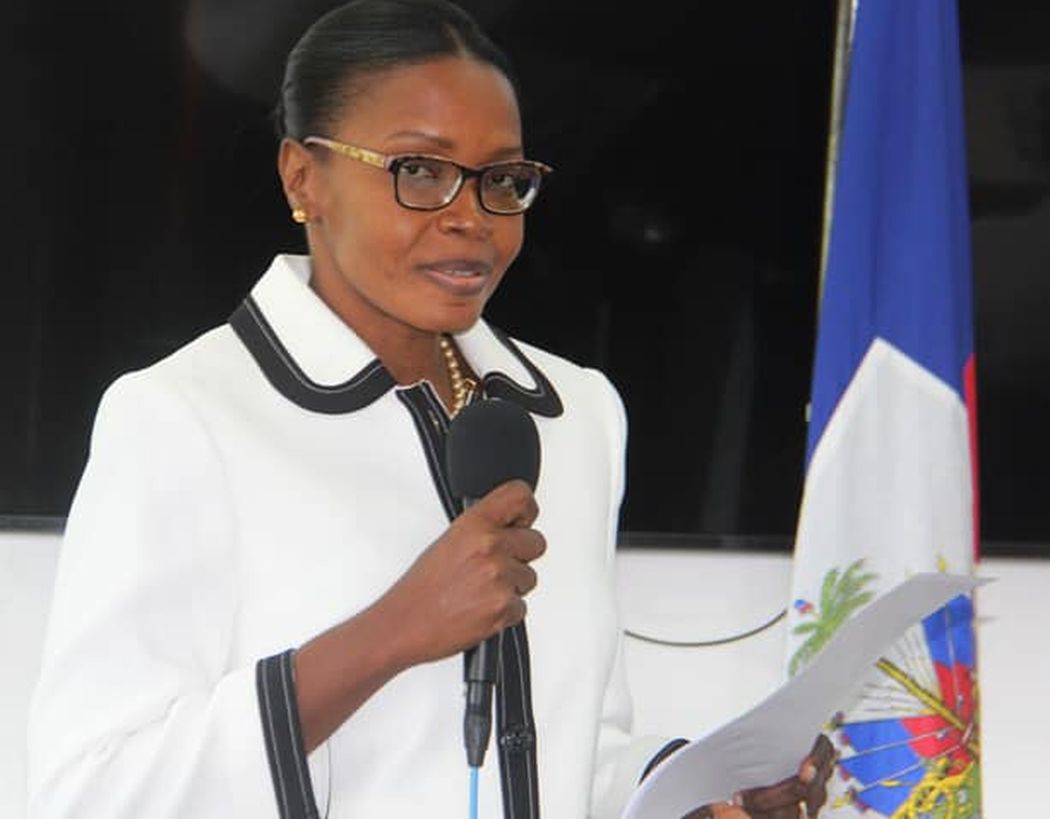 Sandra Jacques Suzette Michel Saint-Georges installée comme secrétaire d’État à l’Alphabétisation