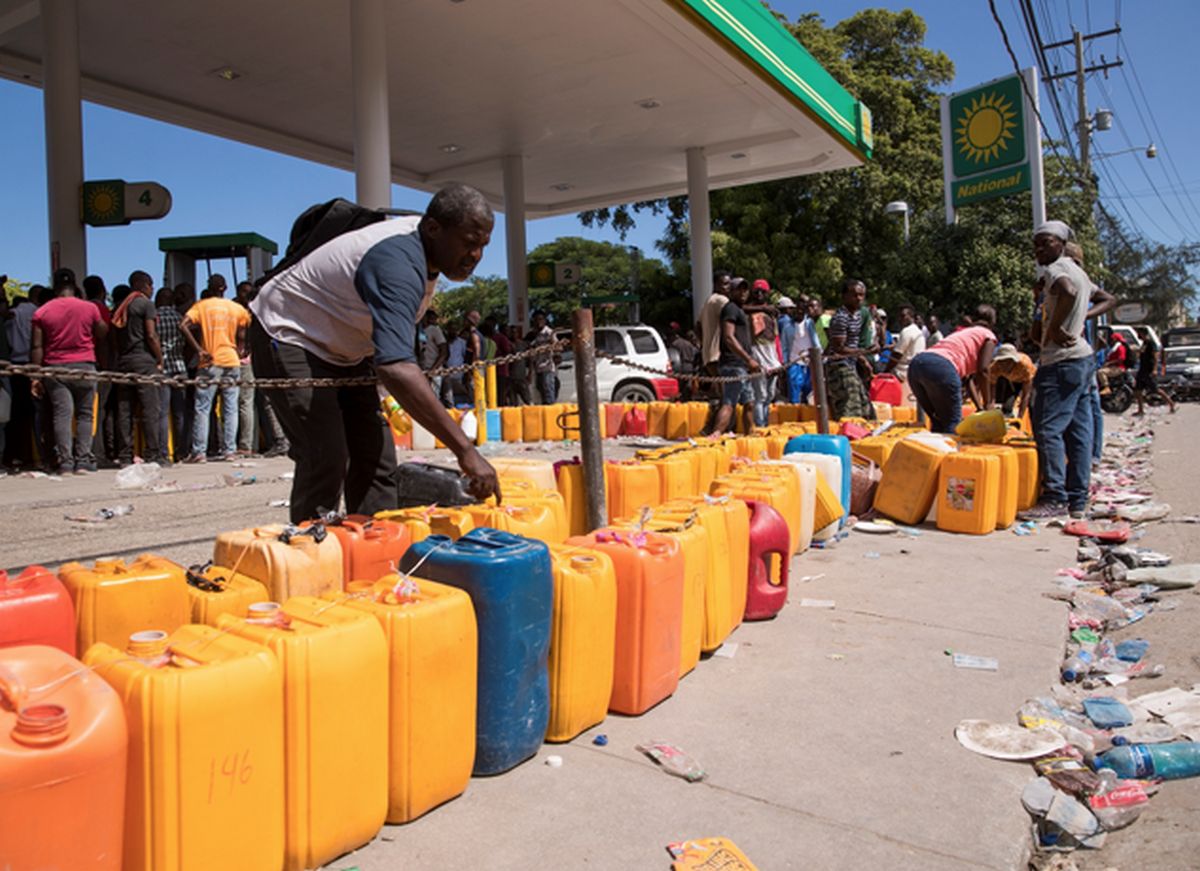 Crise de carburant en Haïti : les autorités dominicaines renforcent la surveillance à la frontière