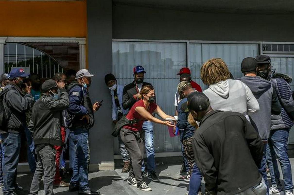 Les Haïtiens bloqués à Tijuana cherchent des mesures “désespérées” pour atteindre les États-Unis