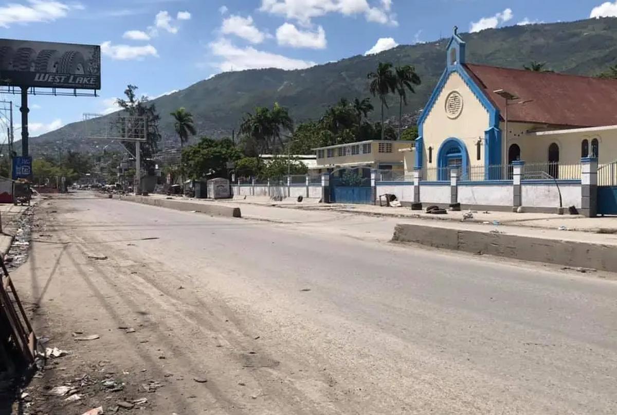 Haïti : Des usagers de la métropole Sud creusent de nouvelles voies pour fuir la guerre des gangs à Martissant