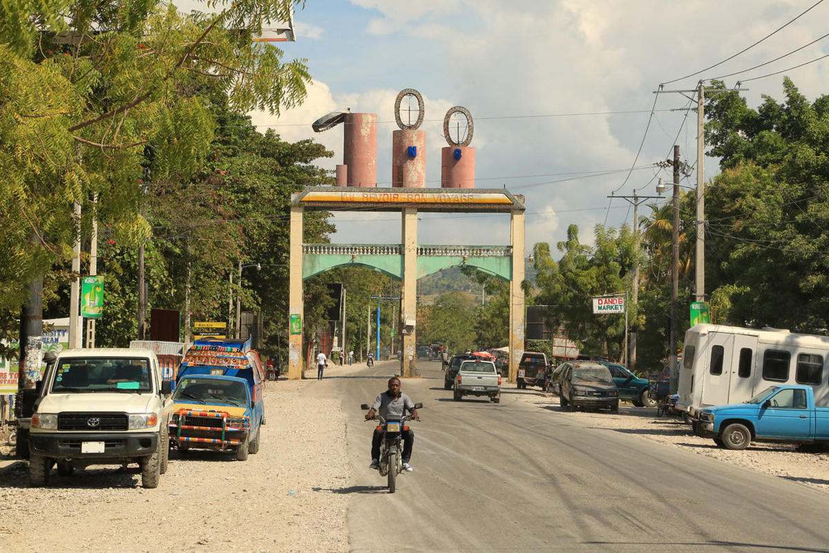 Cayes : journée de grève contre la rareté du carburant