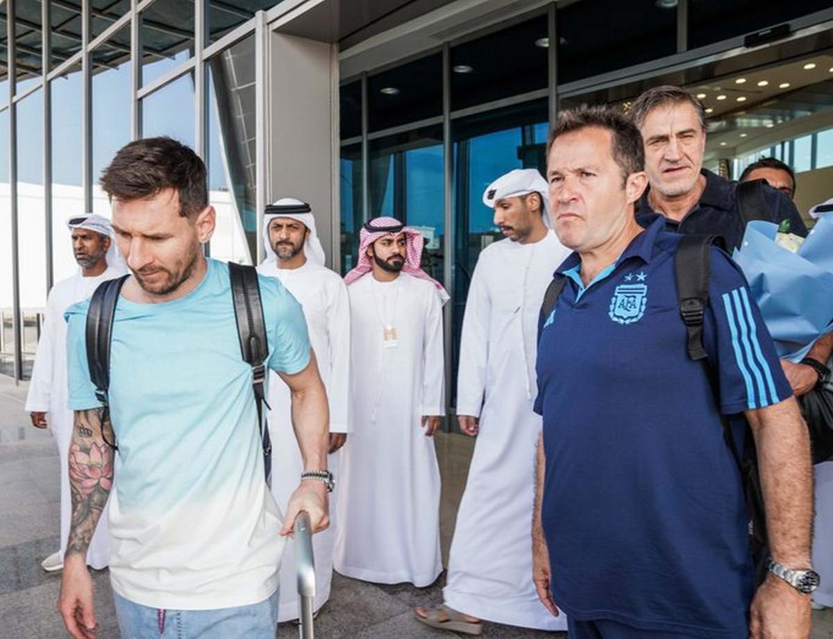 QATAR 2022 : Lionel Messi arrive à Abu Dabi