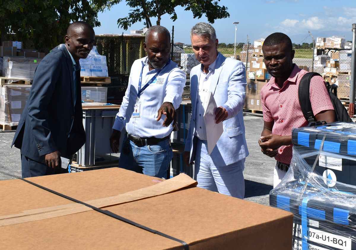 La Suisse fait don de matériels à la DINEPA pour la lutte contre le choléra