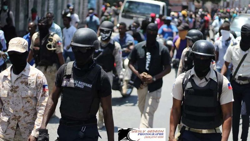 Haïti: Les policiers sont devenus la cible des gangs armés