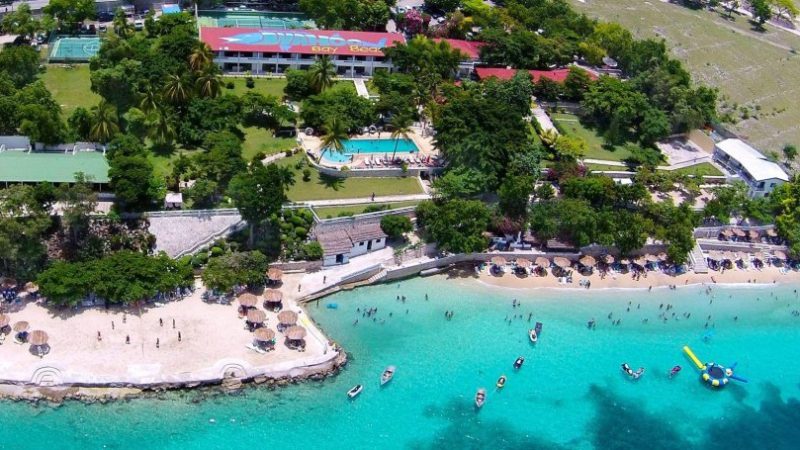 Le Ministère du Tourisme condamne l’attaque armée contre Wahoo Bay Beach