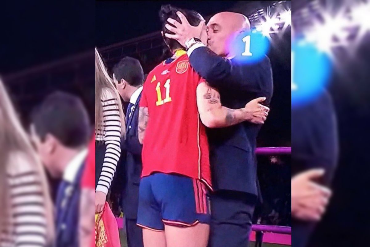Le baiser du président de la Fédération Espagnole de Football Divise